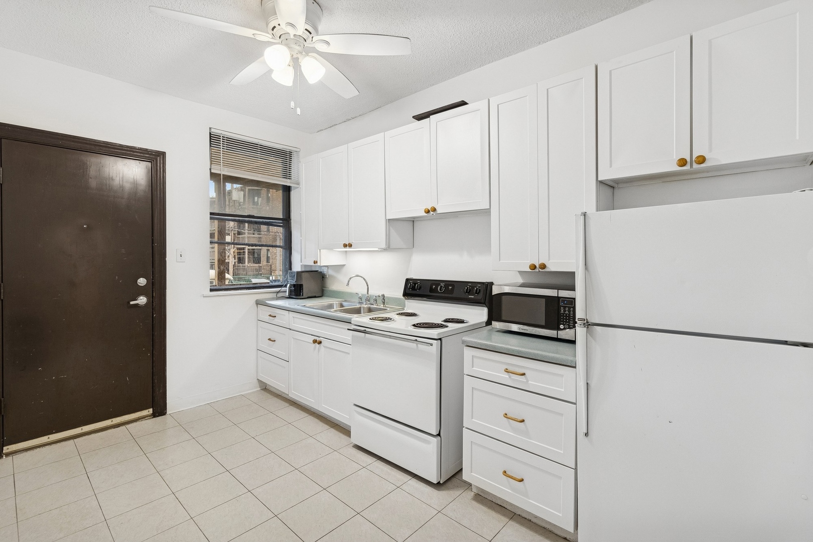 5337 S Ellis Avenue 1c Property Photo 6