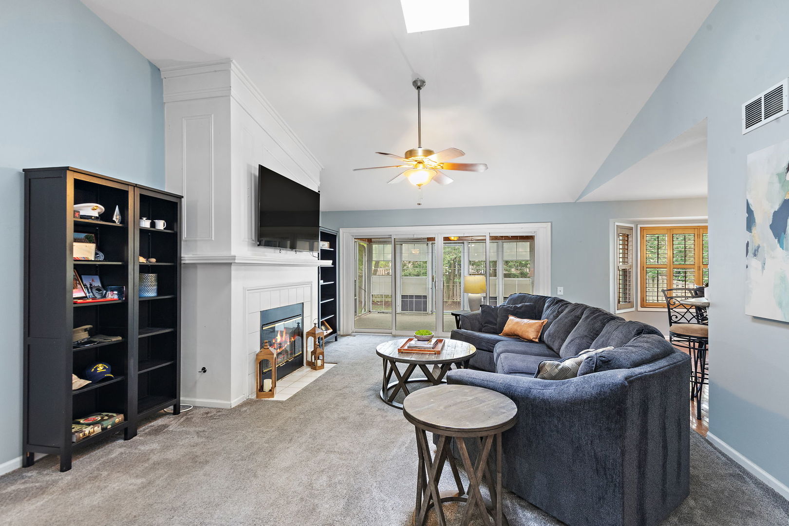 2210 Tahoe Parkway Property Photo 3