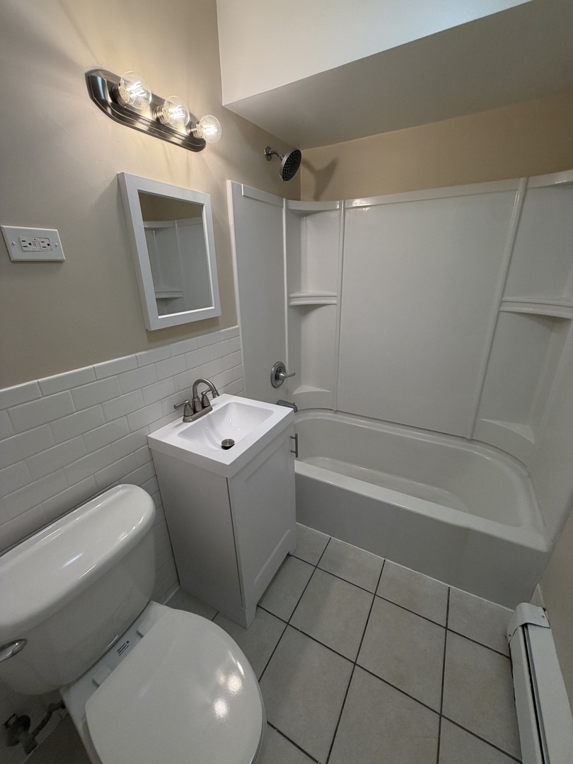 582 Pershing Avenue F Property Photo 3