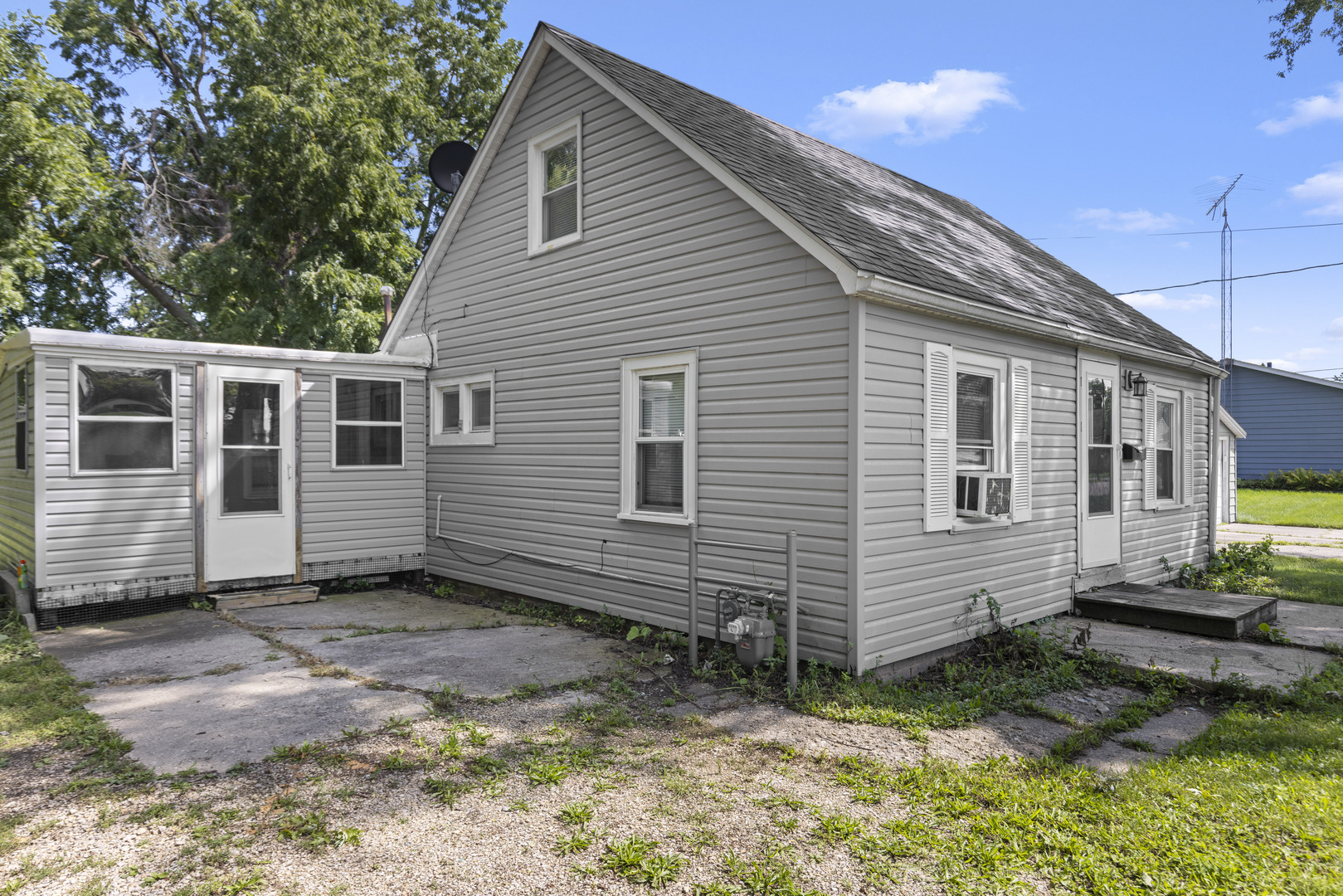 1428 Maple Avenue Property Photo 2