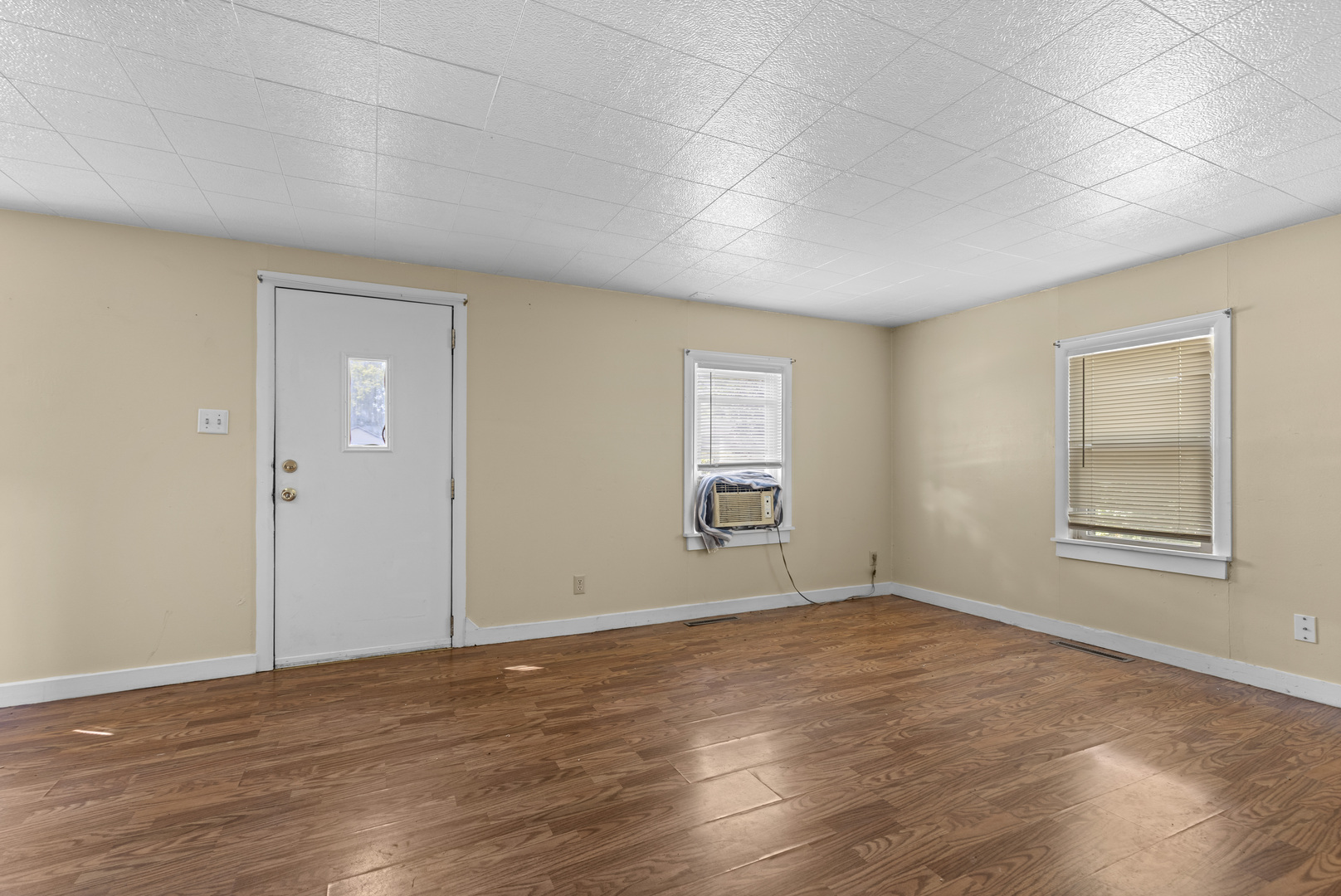 1428 Maple Avenue Property Photo 3