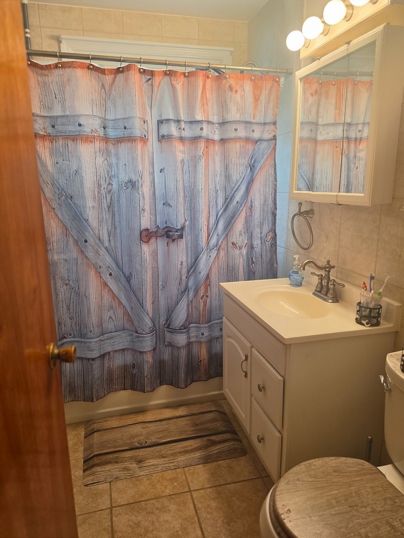 15481 Lawndale Avenue Property Photo 8