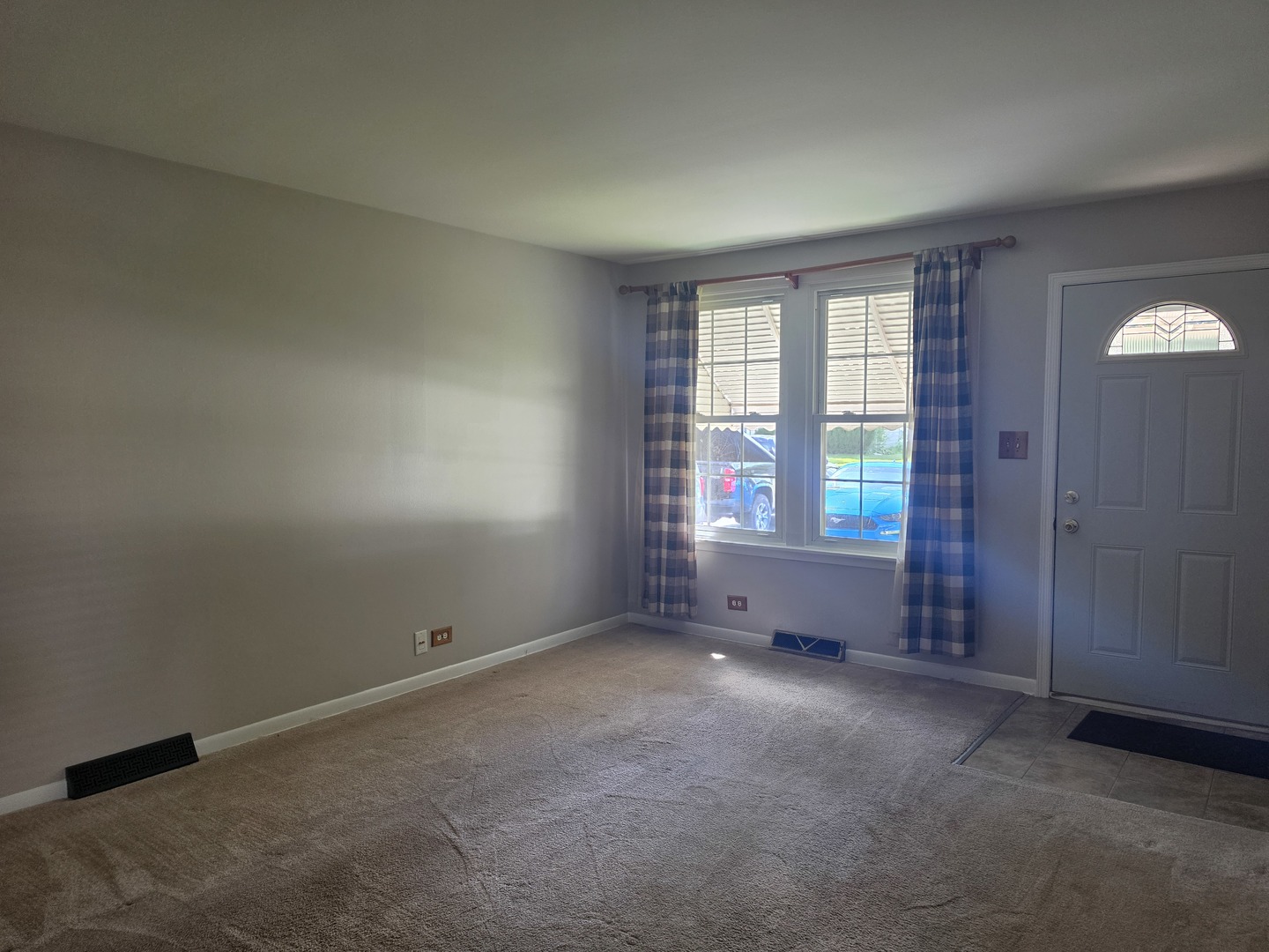 15481 Lawndale Avenue Property Photo 9