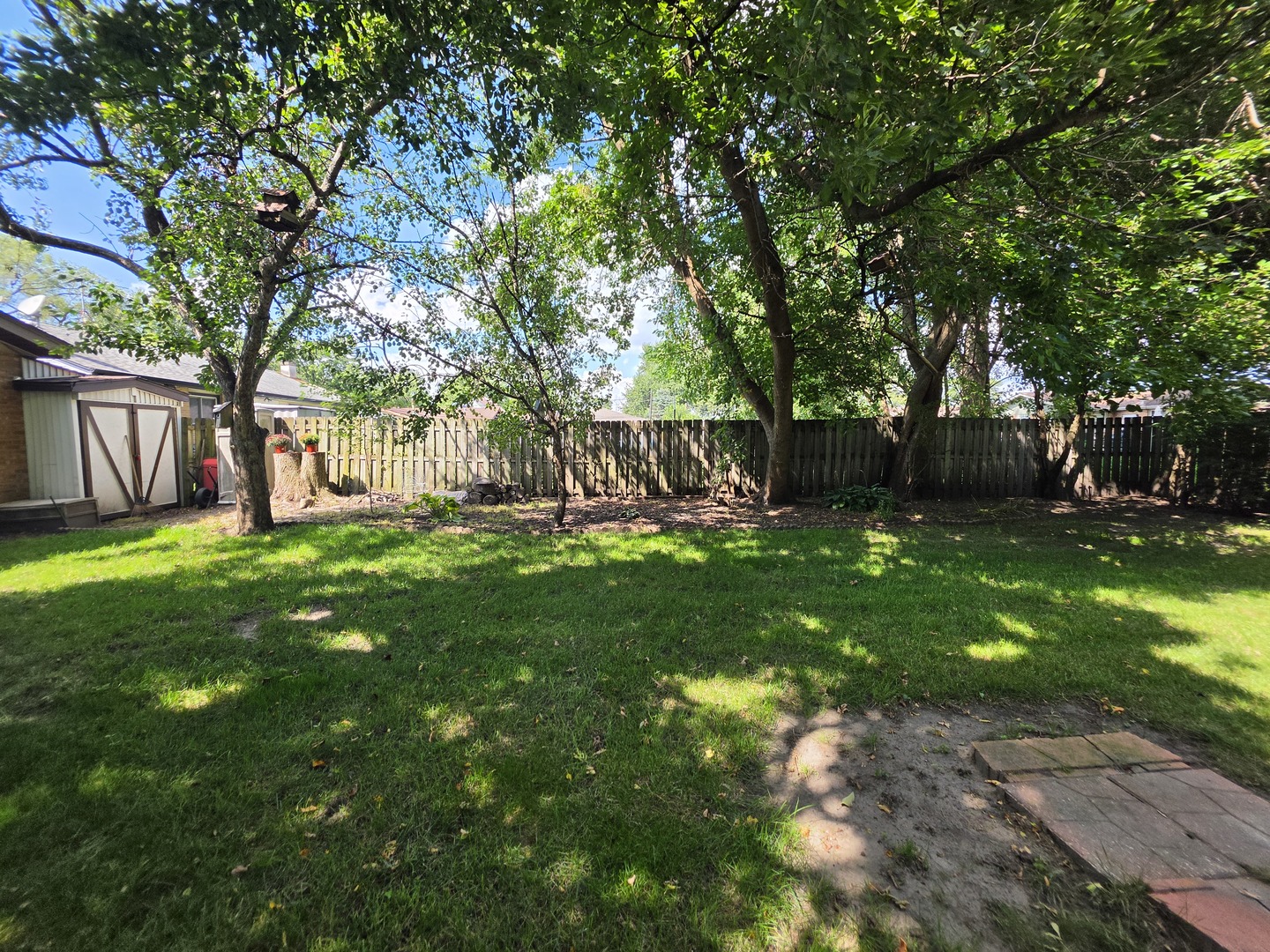 15481 Lawndale Avenue Property Photo 16