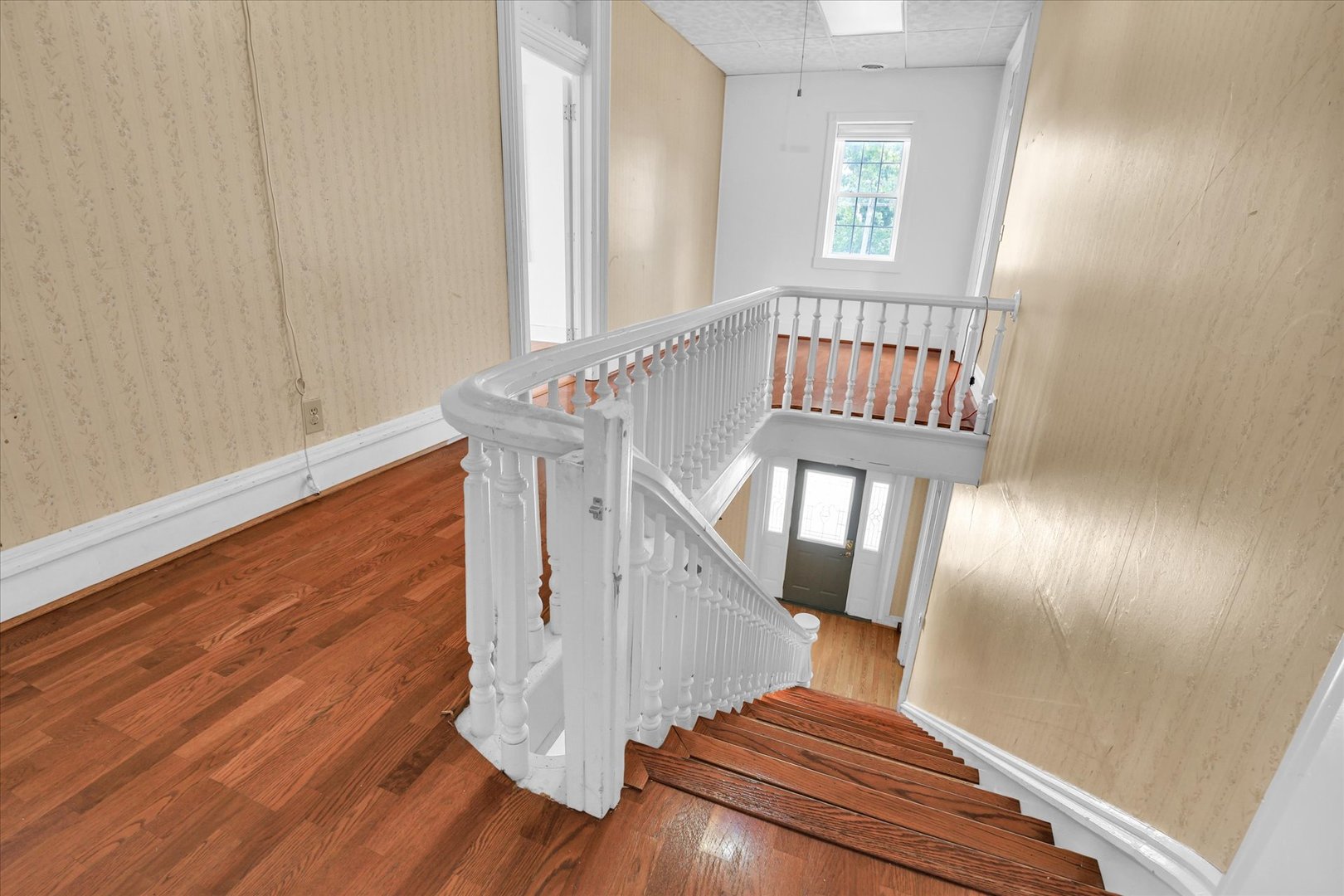 120 S Locust Street Property Photo 14