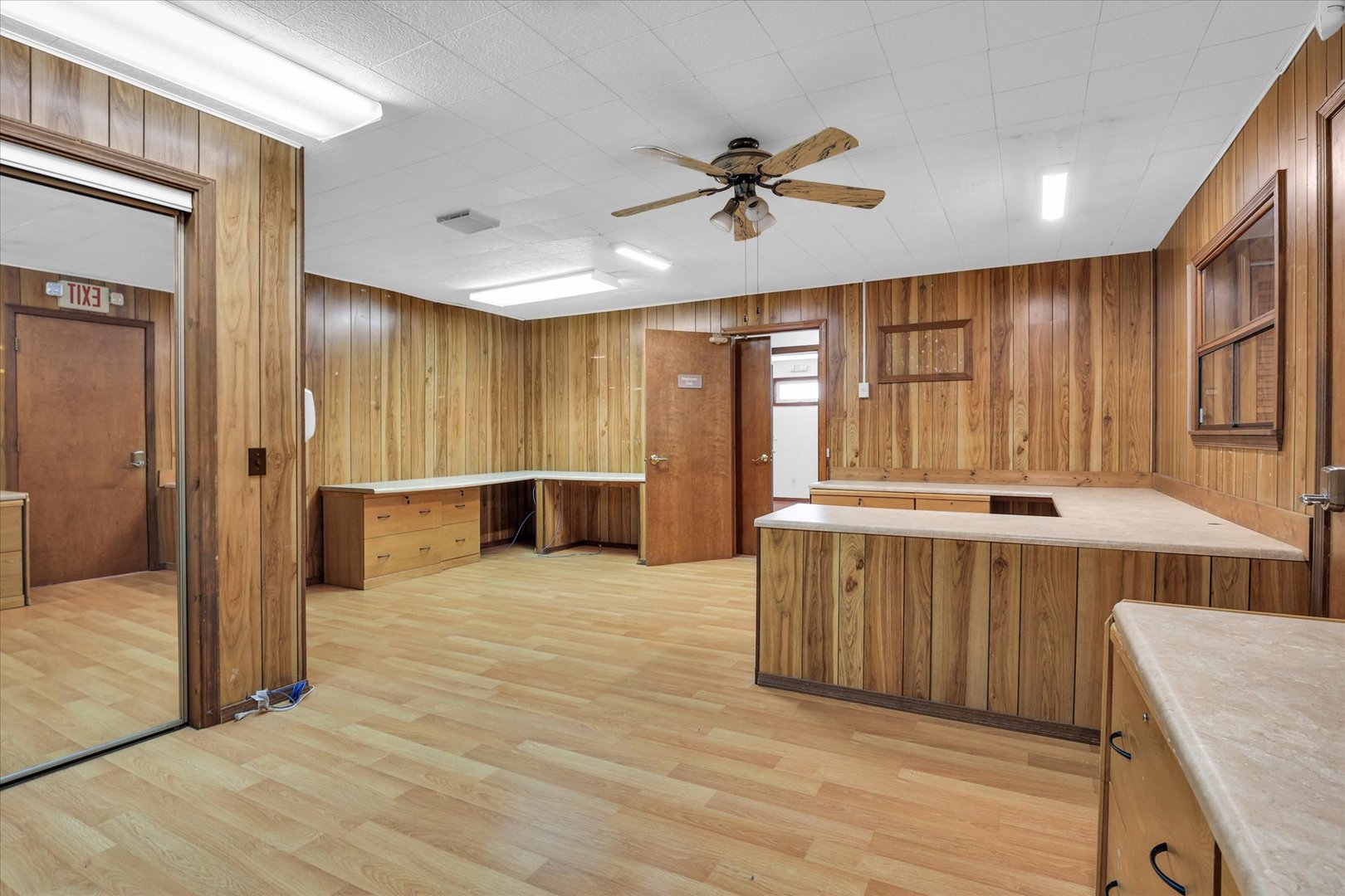 120 S Locust Street Property Photo 22