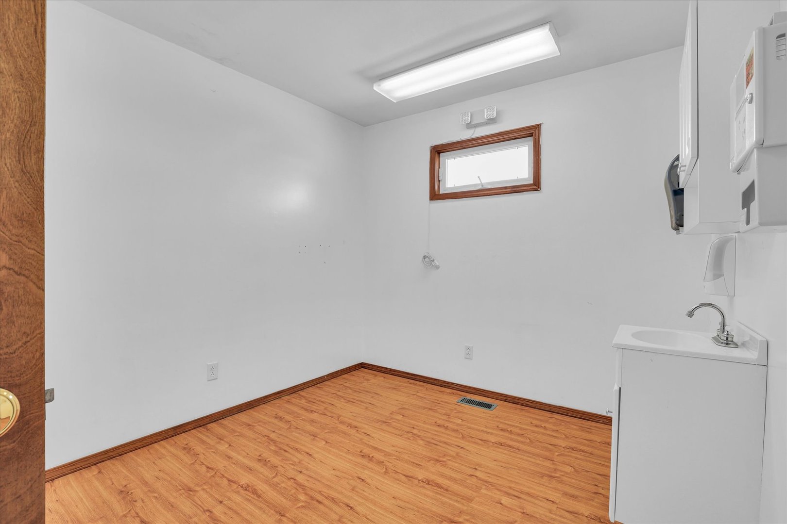 120 S Locust Street Property Photo 24