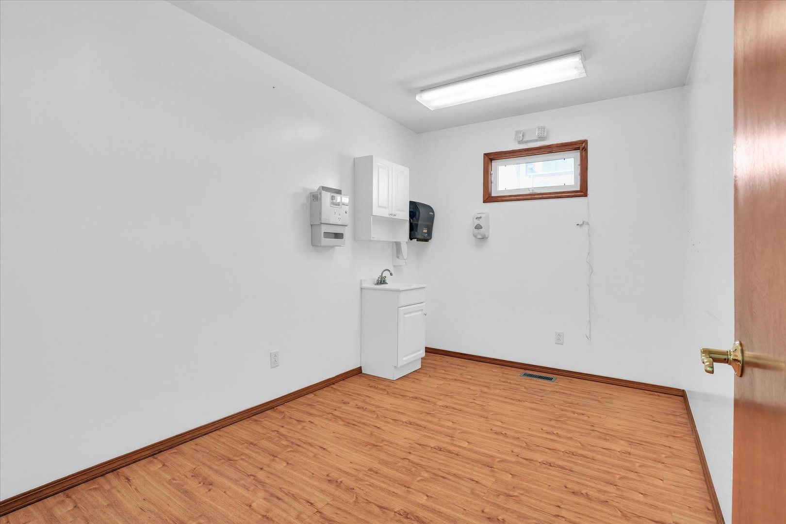 120 S Locust Street Property Photo 25