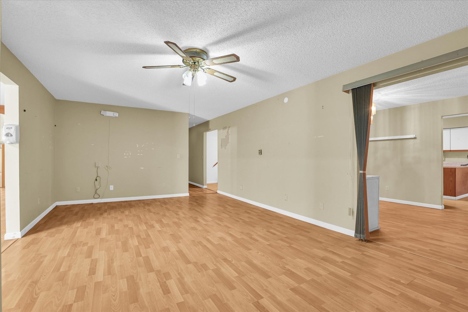 120 S Locust Street Property Photo 53