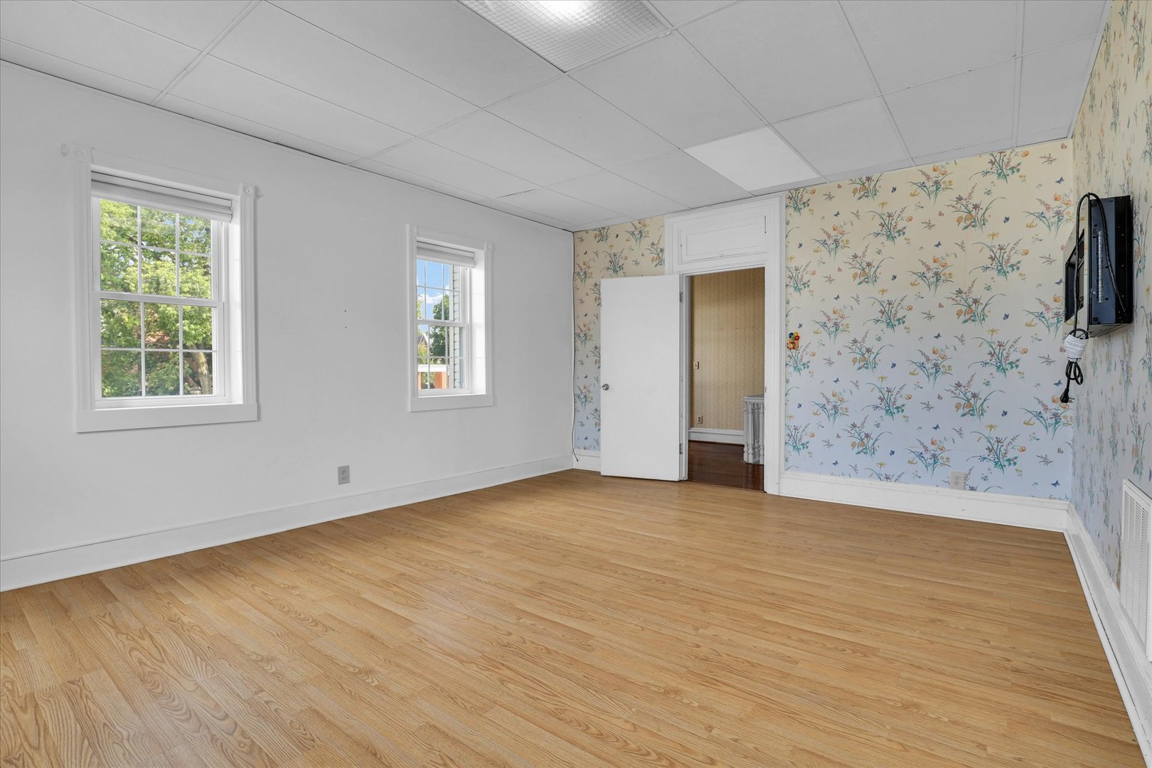 120 S Locust Street Property Photo 64