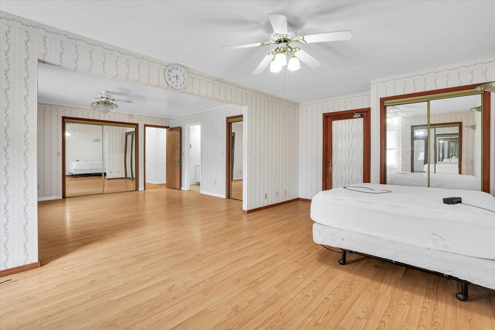 120 S Locust Street Property Photo 79