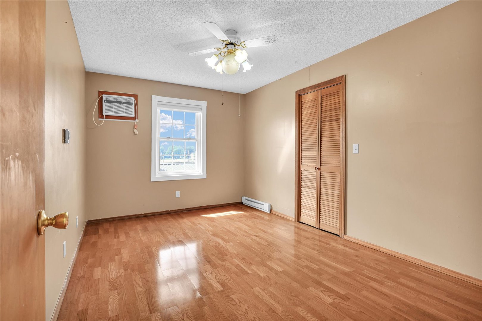 120 S Locust Street Property Photo 83