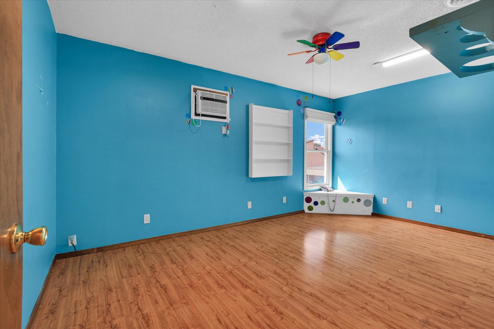 120 S Locust Street Property Photo 84