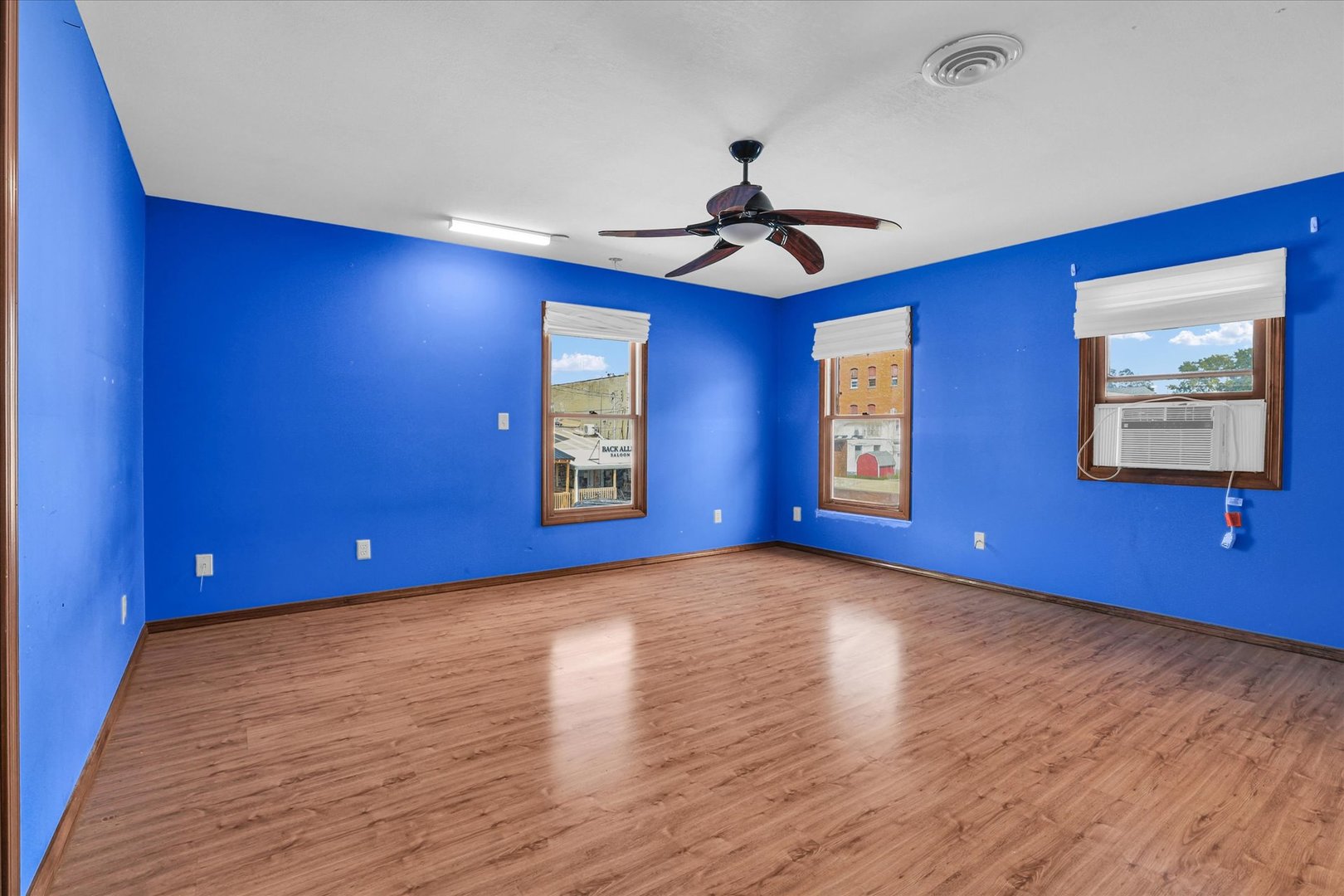 120 S Locust Street Property Photo 88