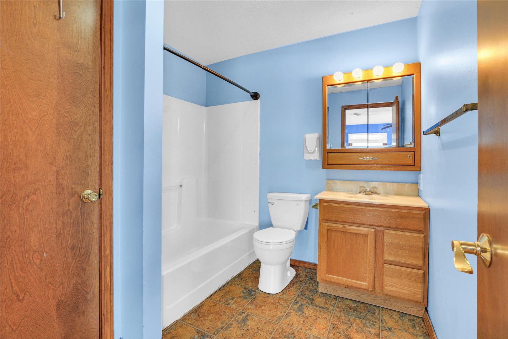 120 S Locust Street Property Photo 90