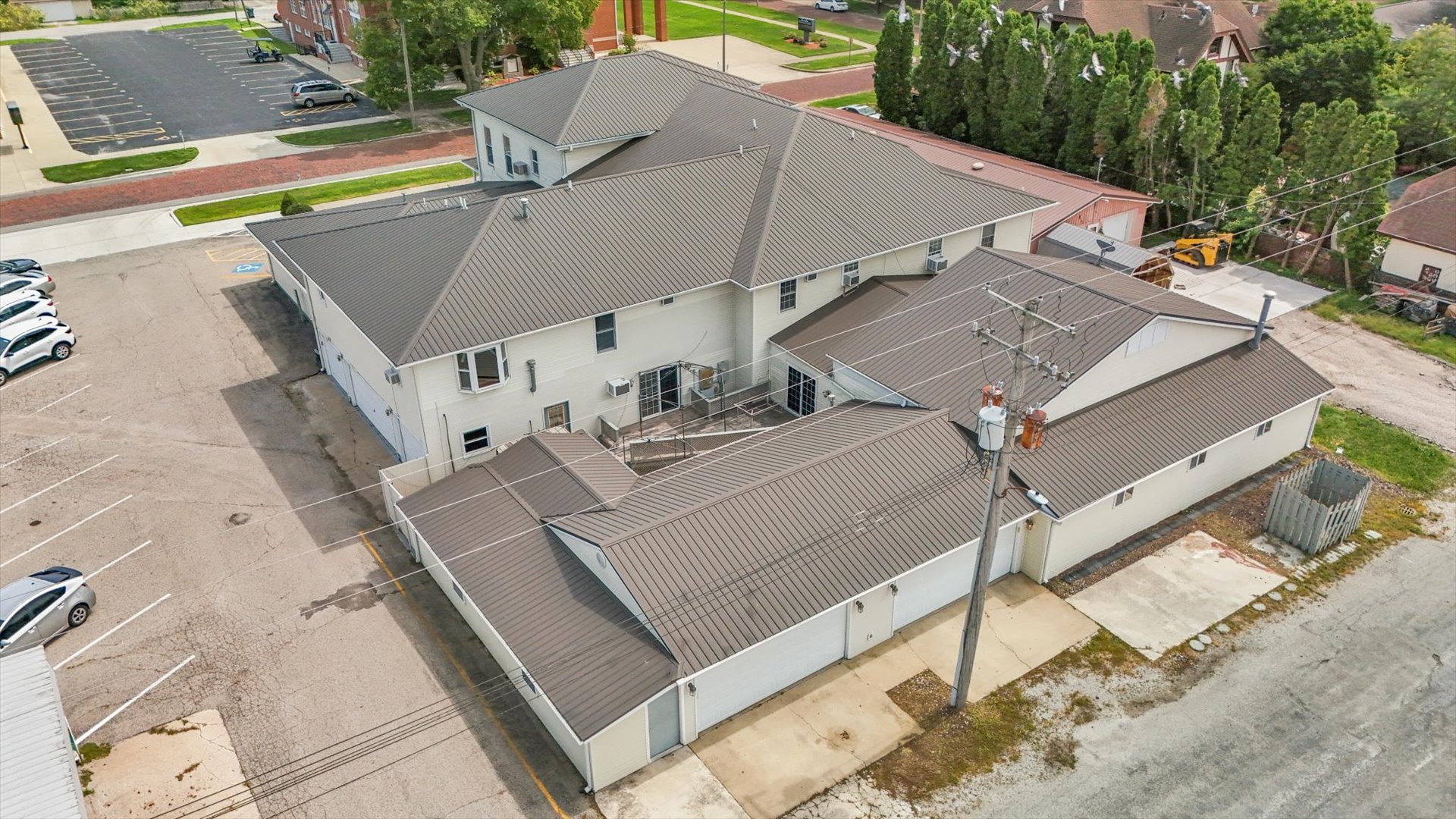 120 S Locust Street Property Photo 121