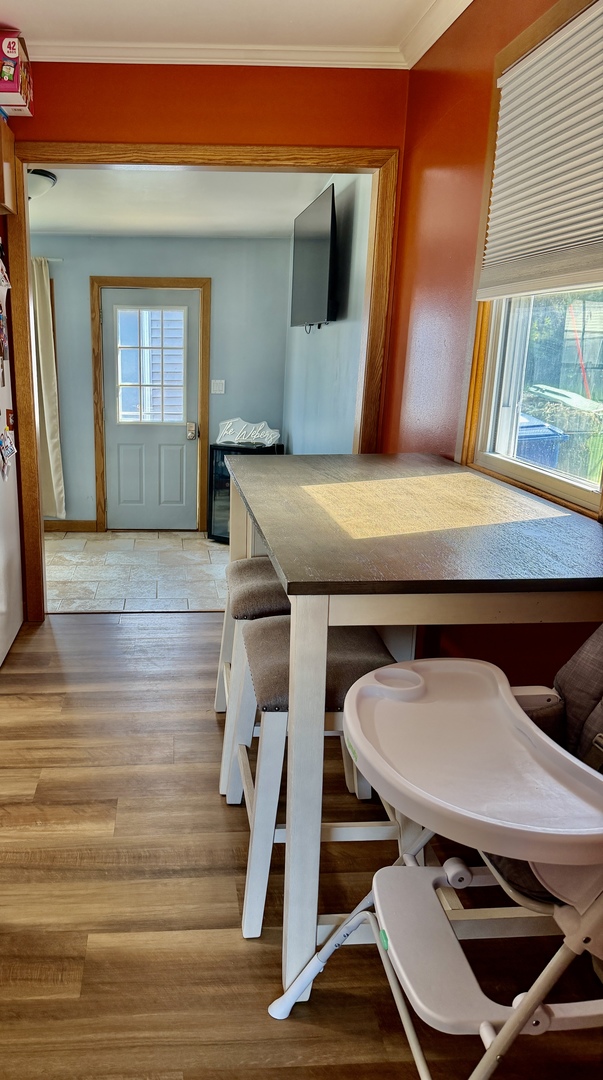 1811 East Lane Property Photo 6