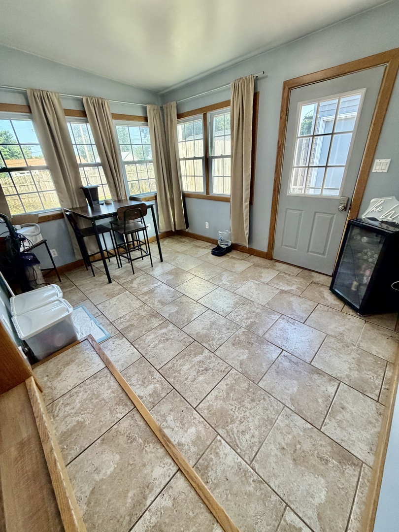 1811 East Lane Property Photo 20