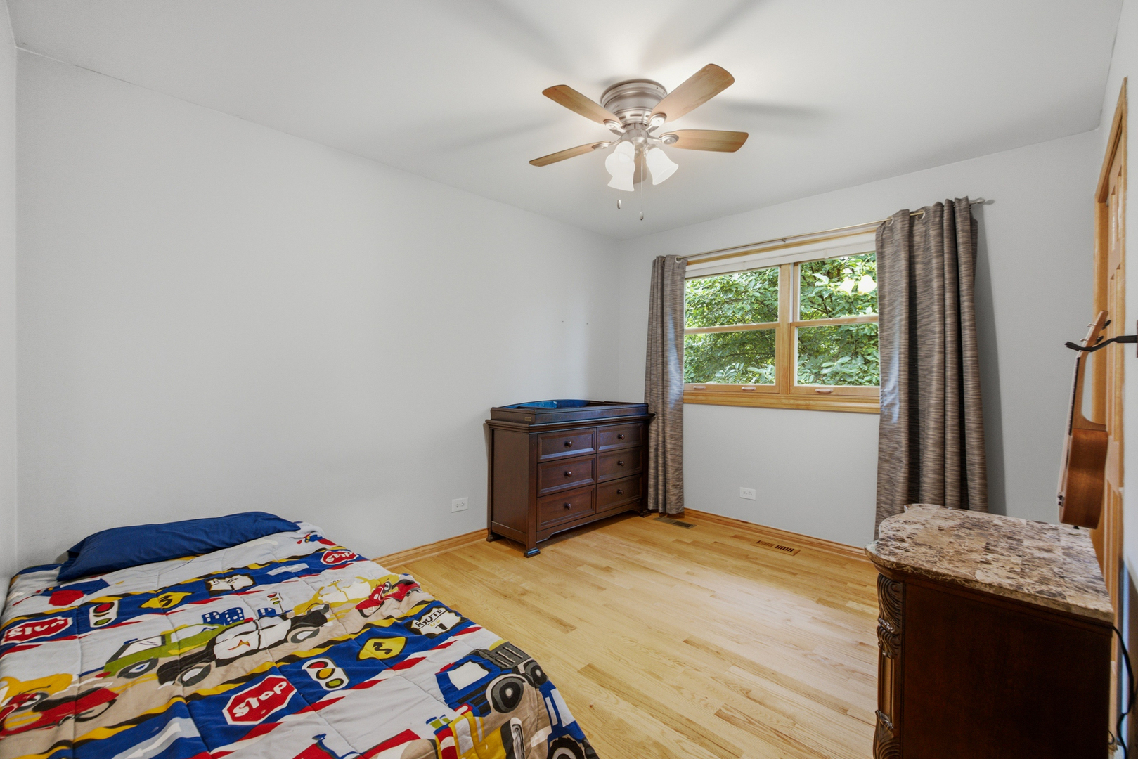 27w440 Central Avenue Property Photo 19
