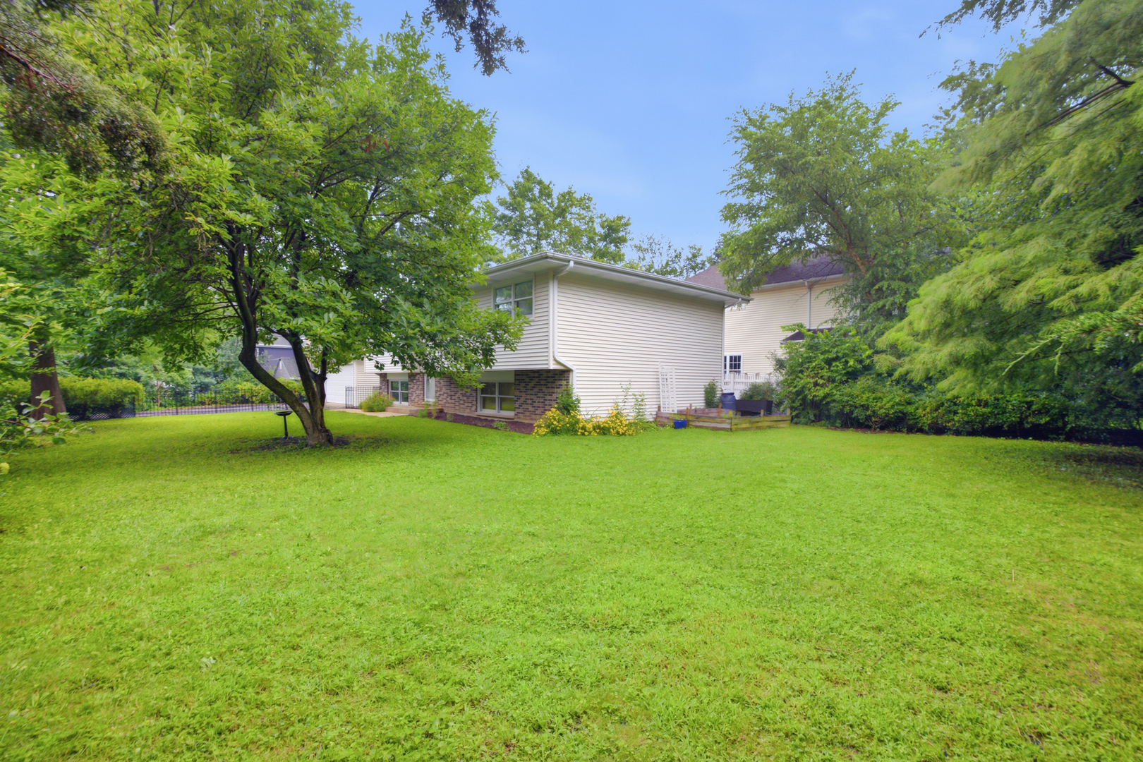 27w440 Central Avenue Property Photo 28