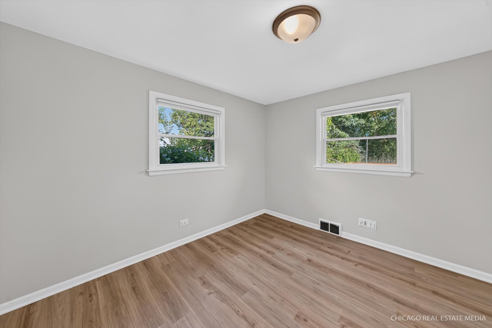 220 Hickory Nut Grove Lane Property Photo 23