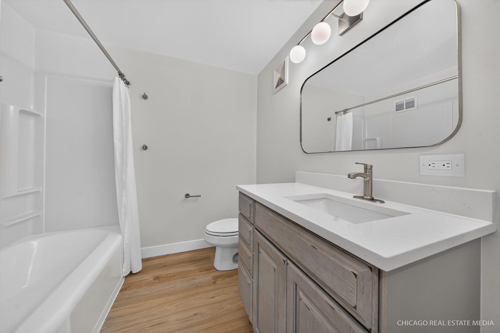 220 Hickory Nut Grove Lane Property Photo 25