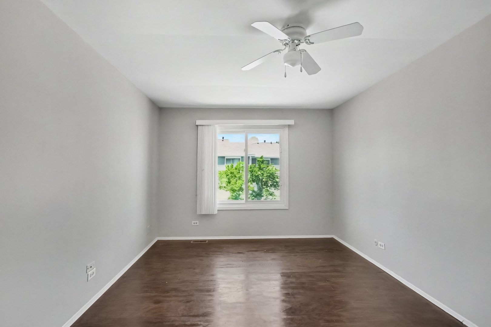 495 Harrison Court Property Photo 11