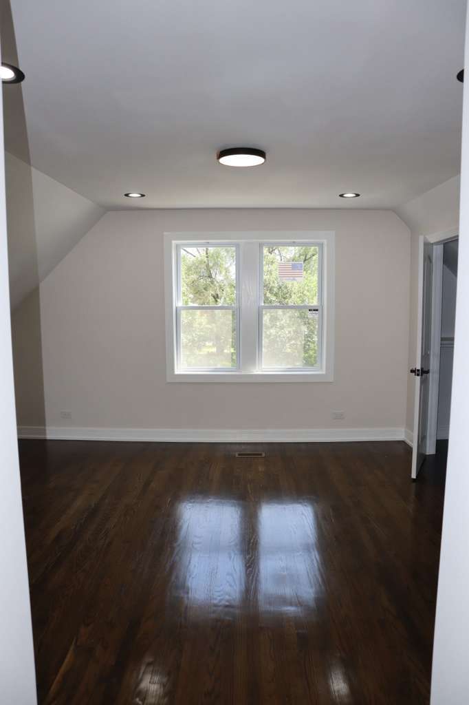 6744 S Bishop Street Property Photo 19