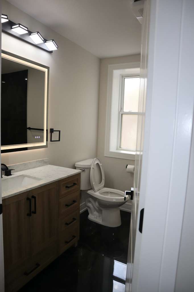 6744 S Bishop Street Property Photo 43