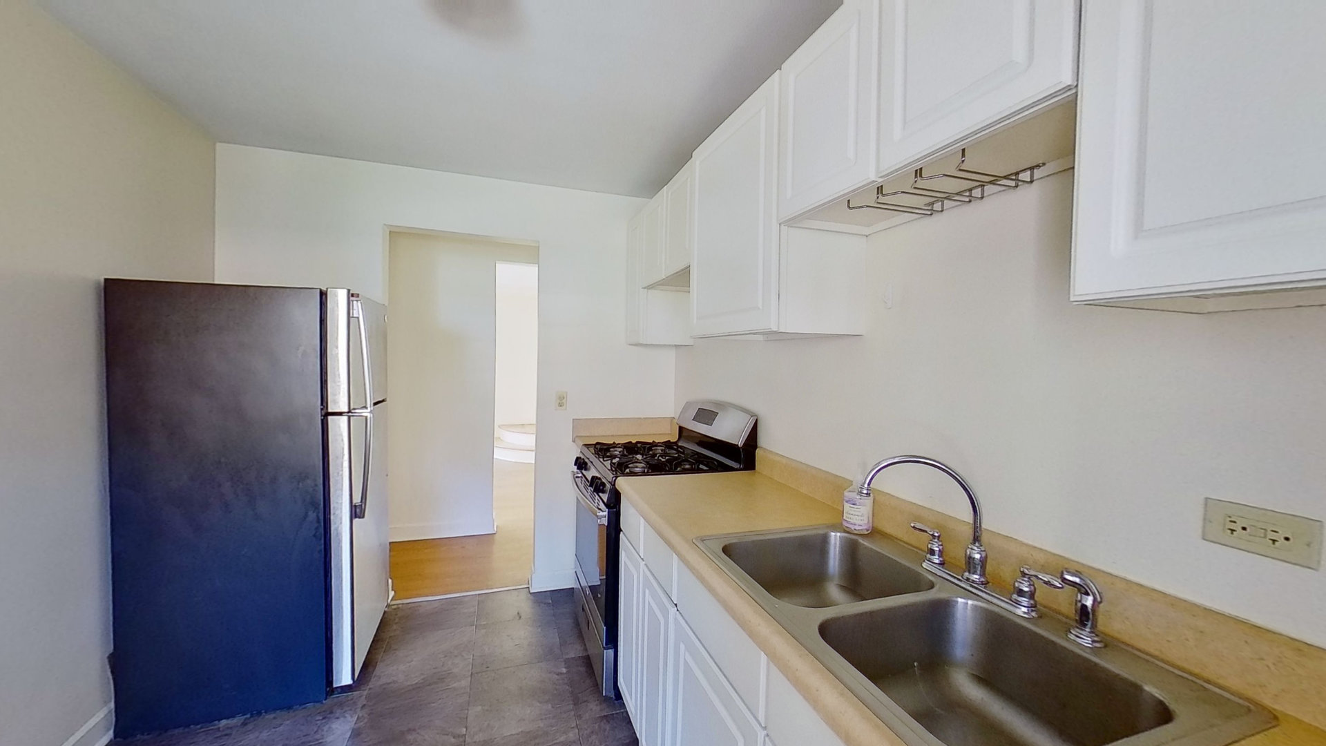 835 Mulford Street G Property Photo 2