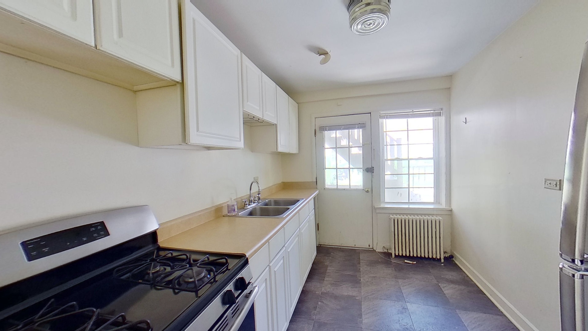 835 Mulford Street G Property Photo 15