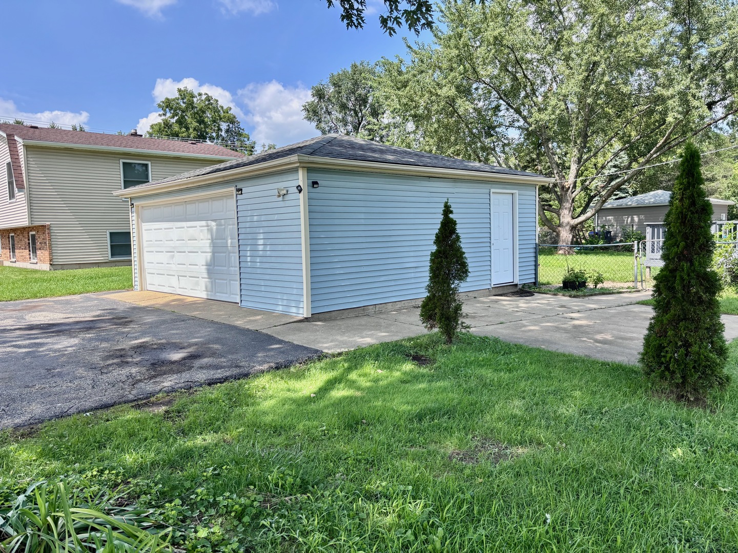 39330 N Emmaus Avenue Property Photo 25