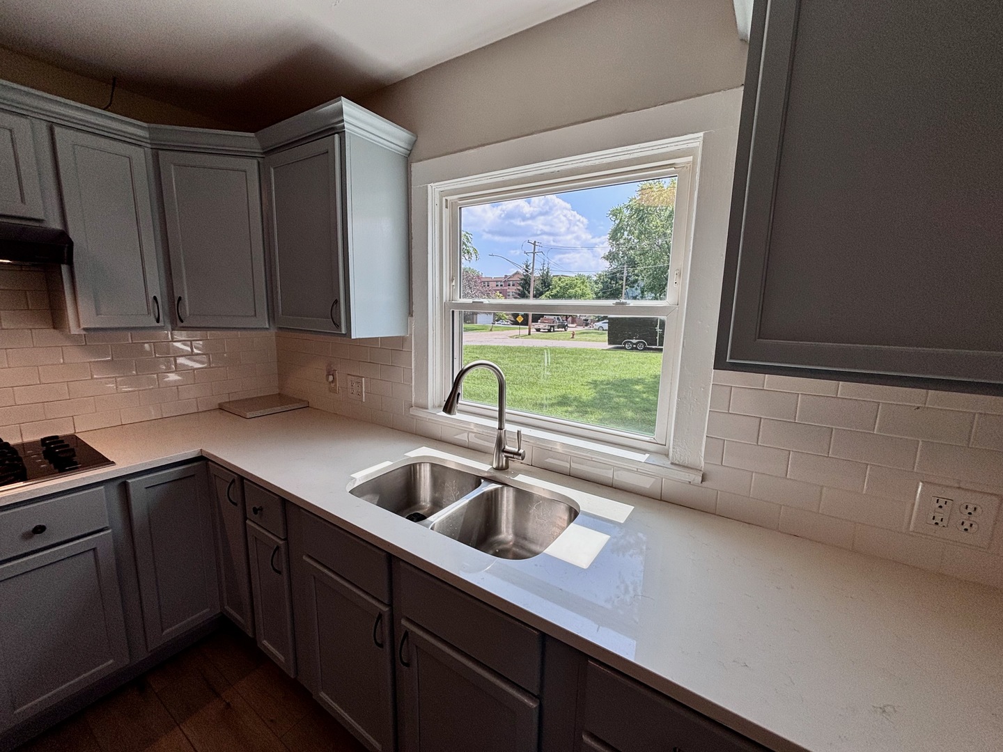 39330 N Emmaus Avenue Property Photo 28