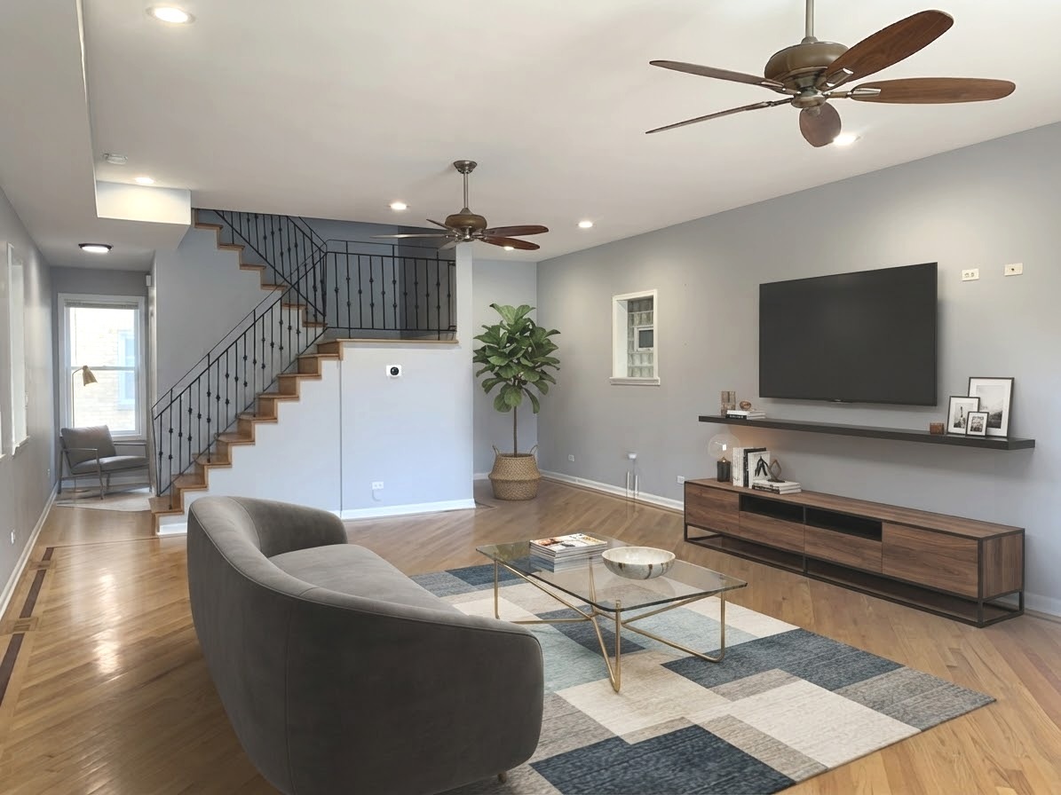 1327 W Walton Street Property Photo 4