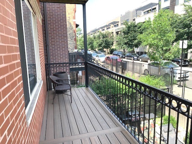1327 W Walton Street Property Photo 20