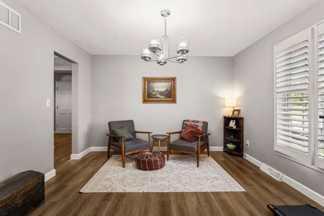 1703 Mayfair Road Property Photo 5