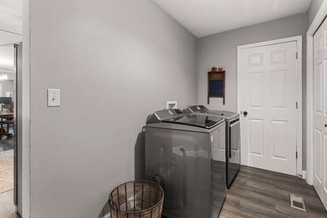 1703 Mayfair Road Property Photo 18