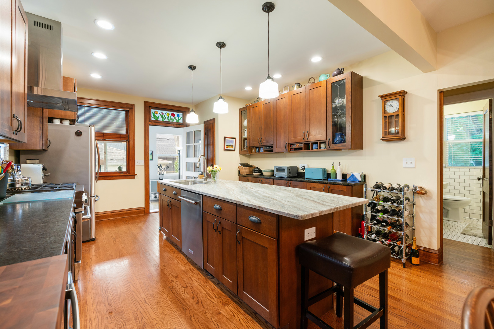 10543 S Hamilton Avenue Property Photo 8