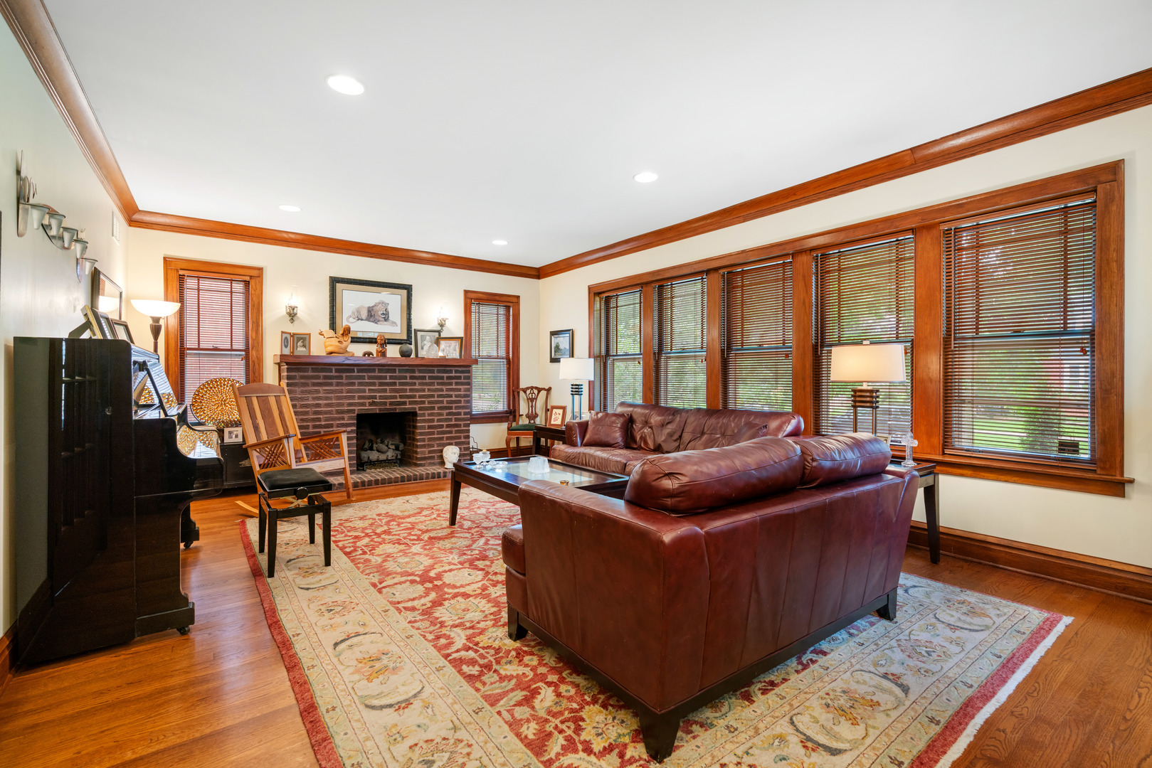 10543 S Hamilton Avenue Property Photo 10