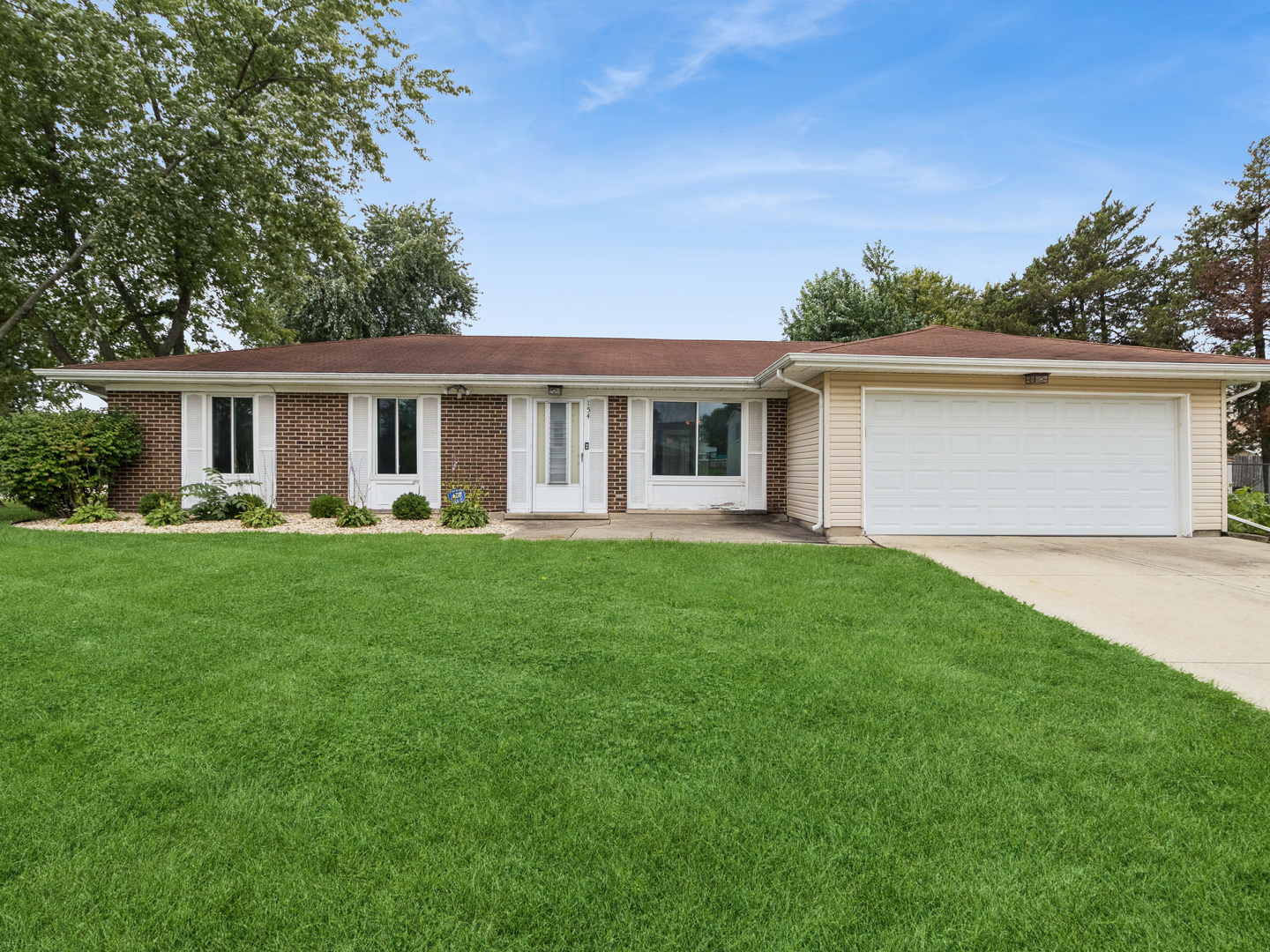 154 Stonehurst Drive Property Photo 1
