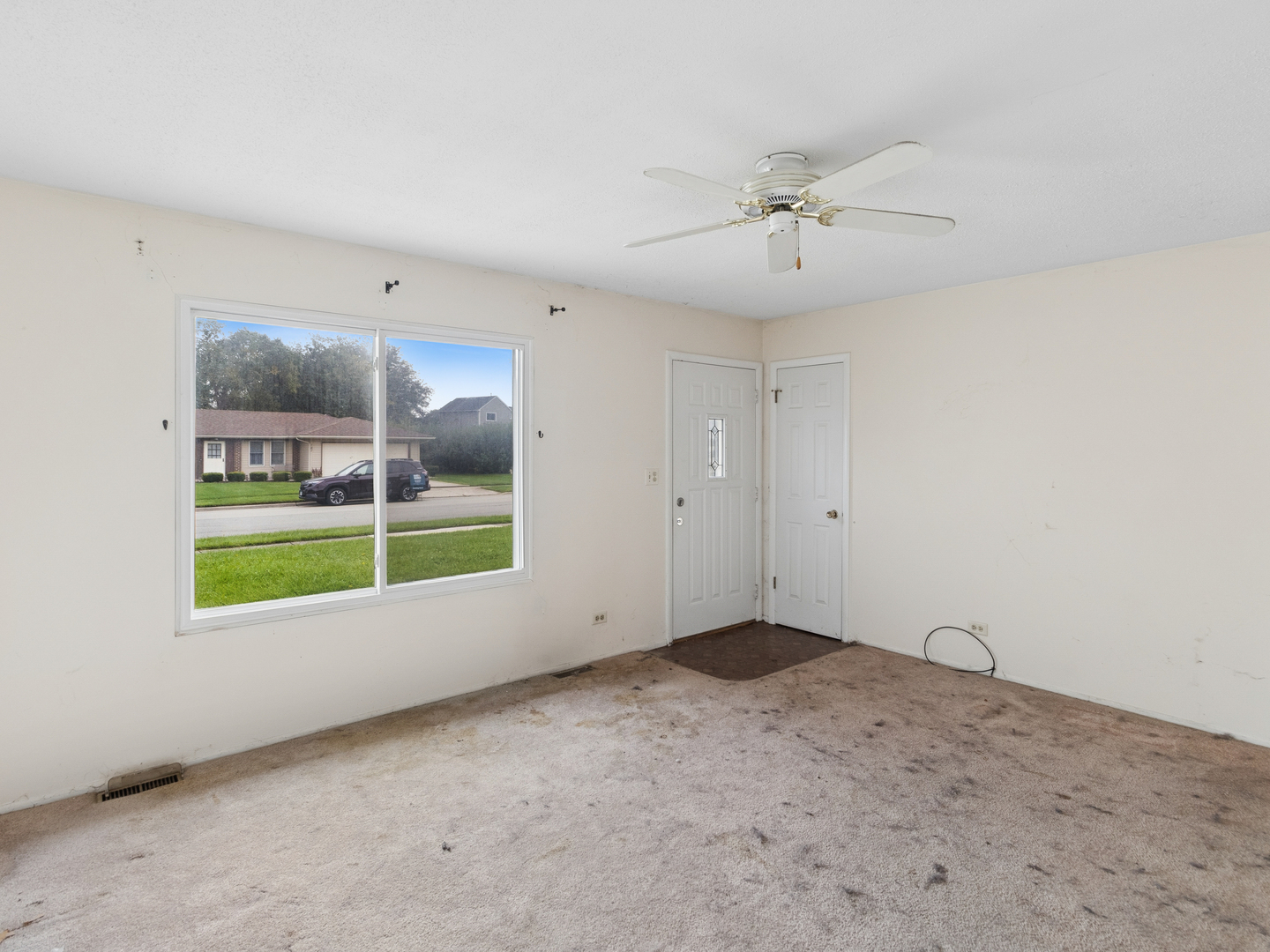 154 Stonehurst Drive Property Photo 6