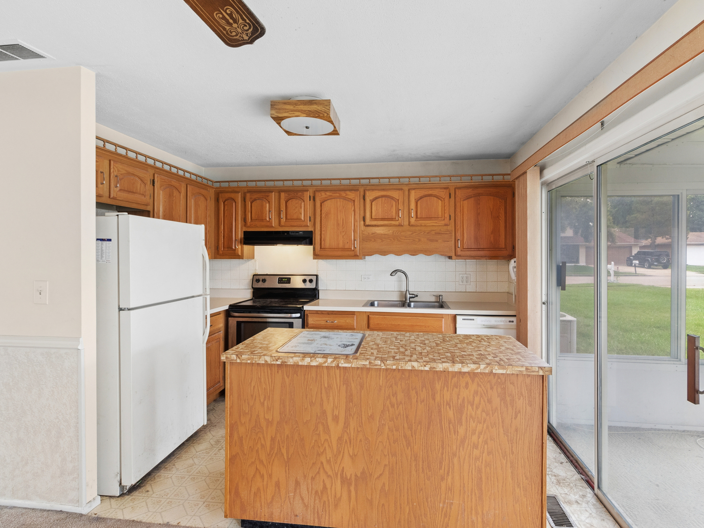 154 Stonehurst Drive Property Photo 7