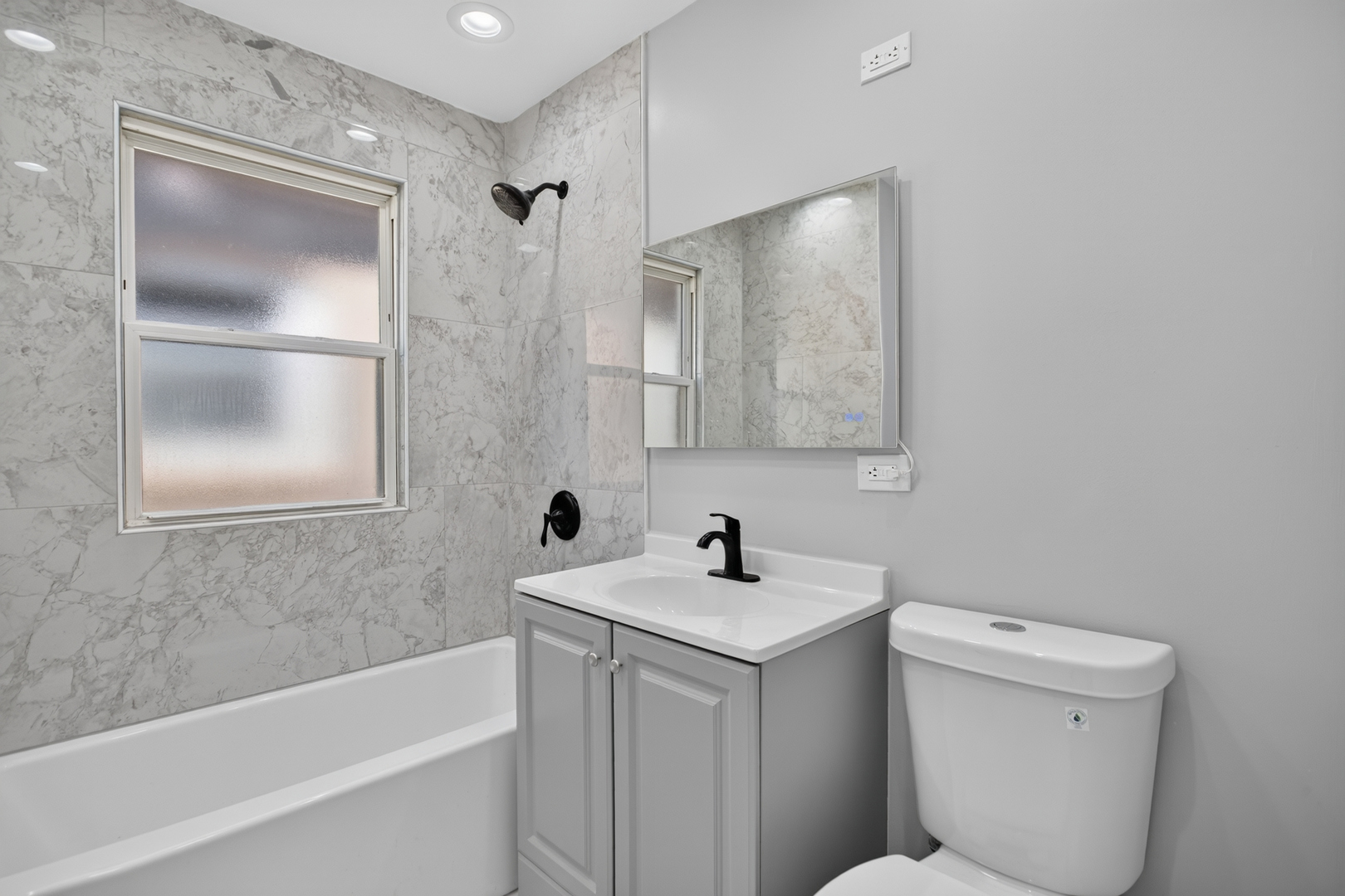 7715 S Eberhart Avenue Property Photo 14