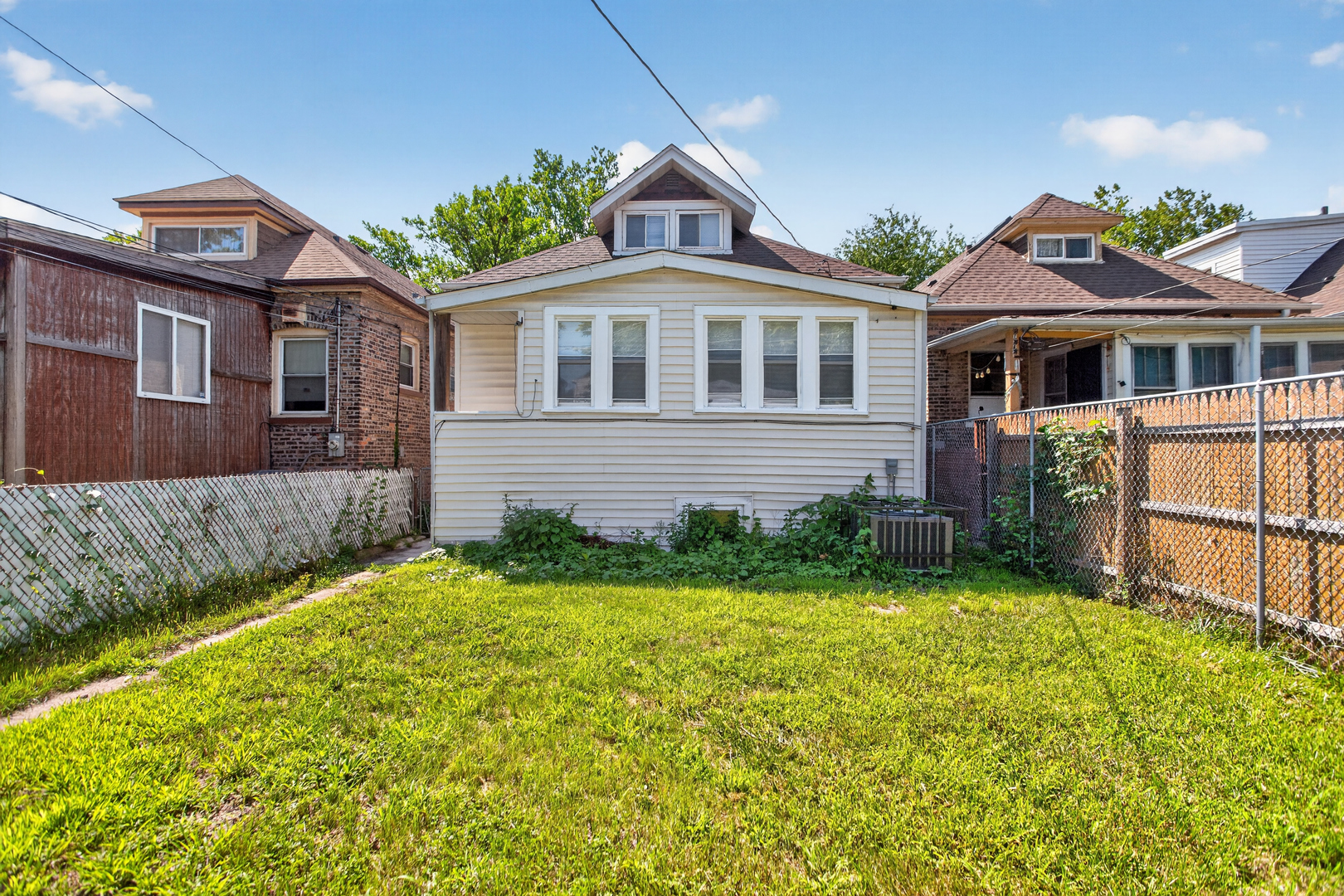 7715 S Eberhart Avenue Property Photo 37