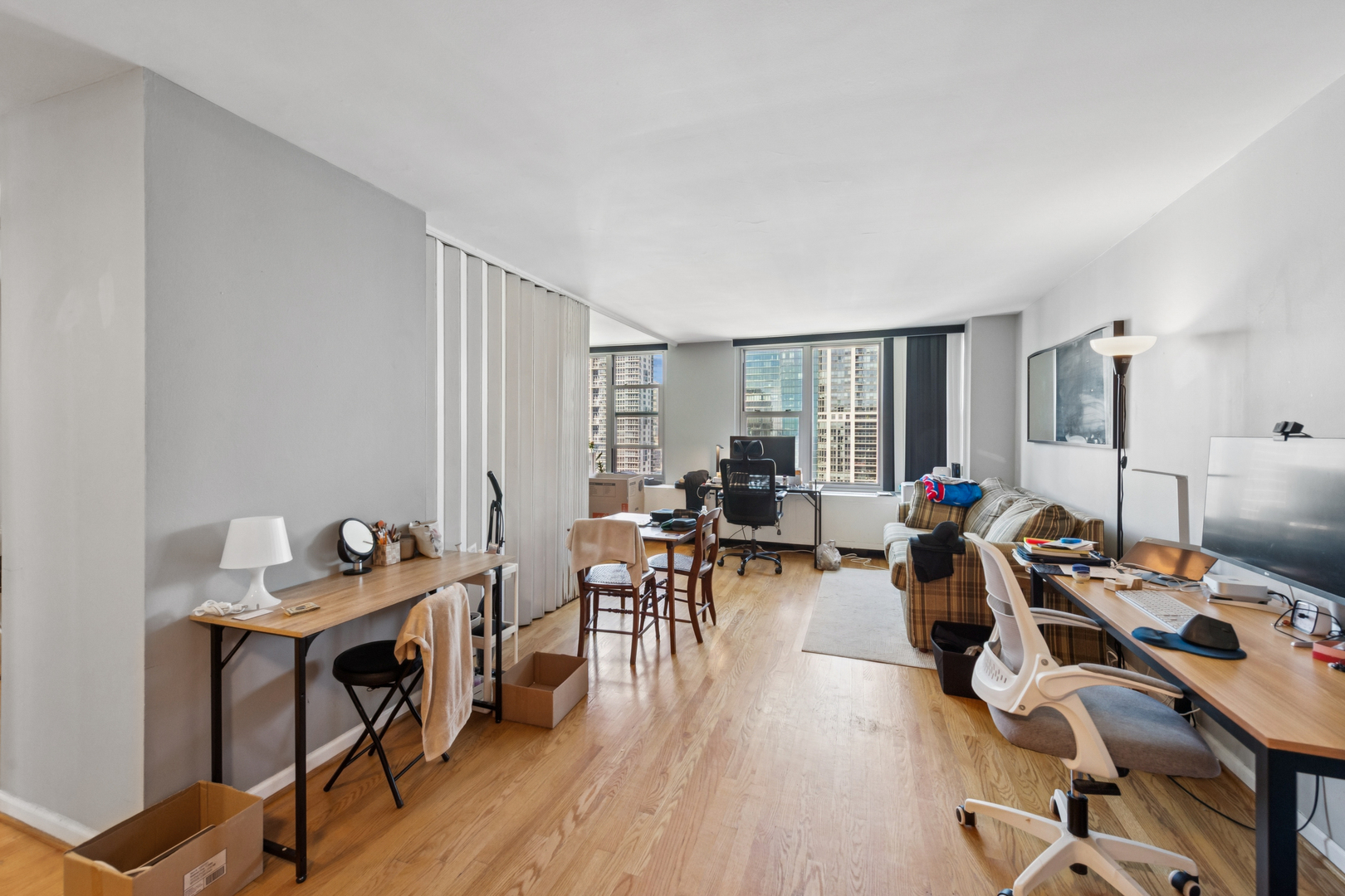 400 E Randolph Street 3516 Property Photo 5
