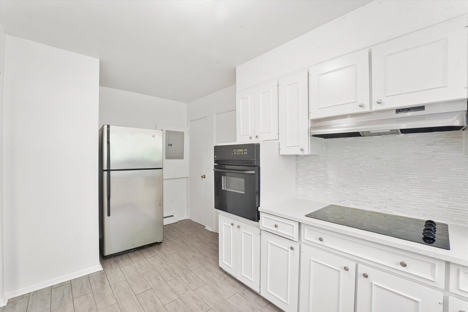 200 South Boulevard 1c Property Photo 4