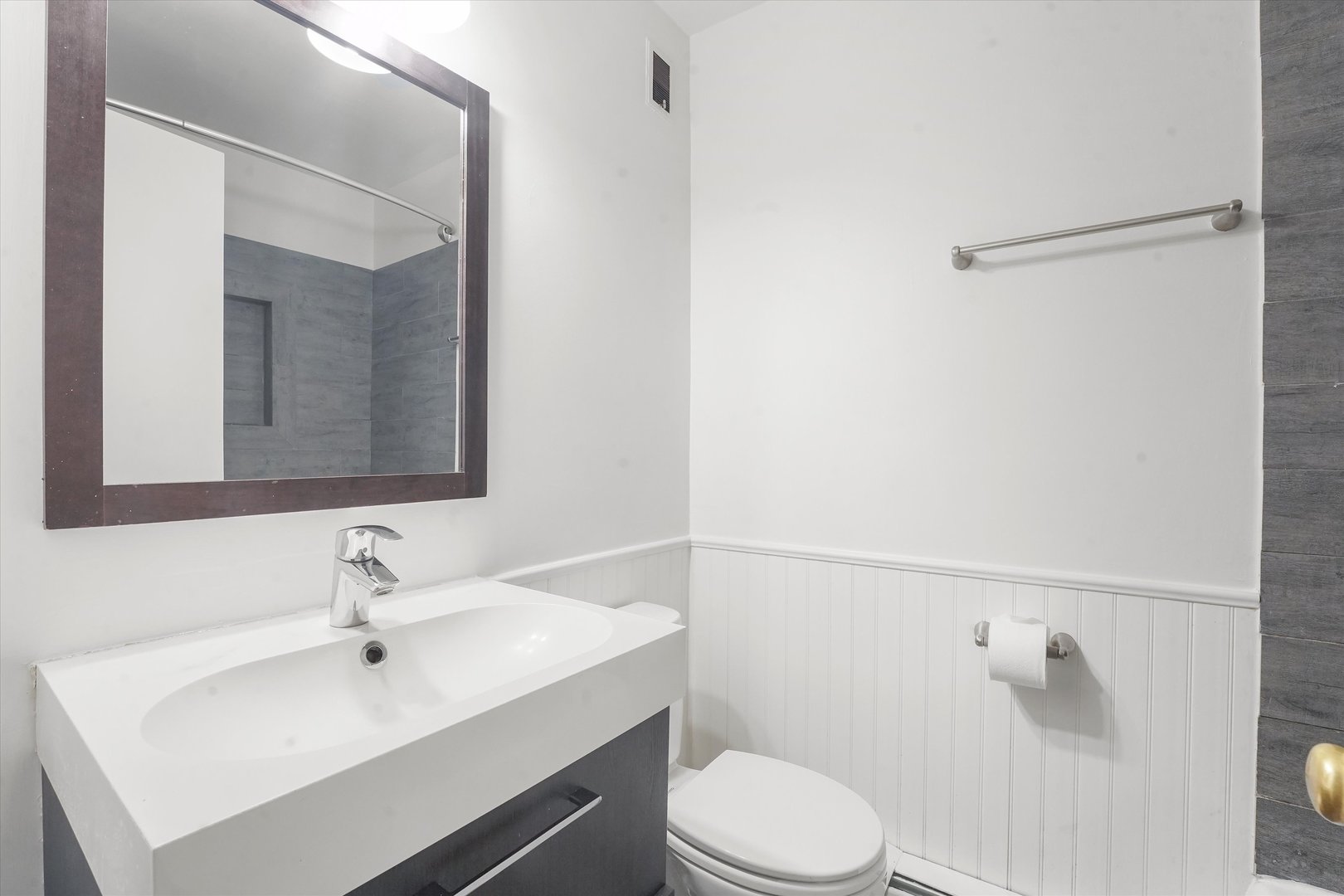 200 South Boulevard 1c Property Photo 9