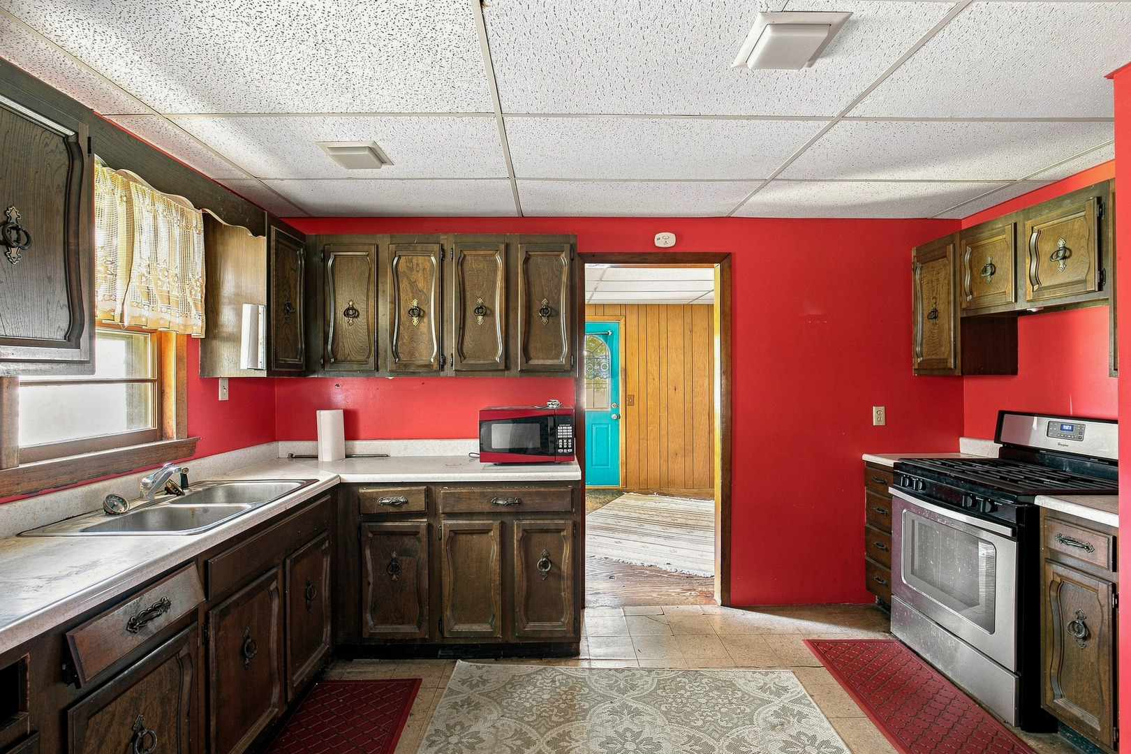 408 West Drive Property Photo 9