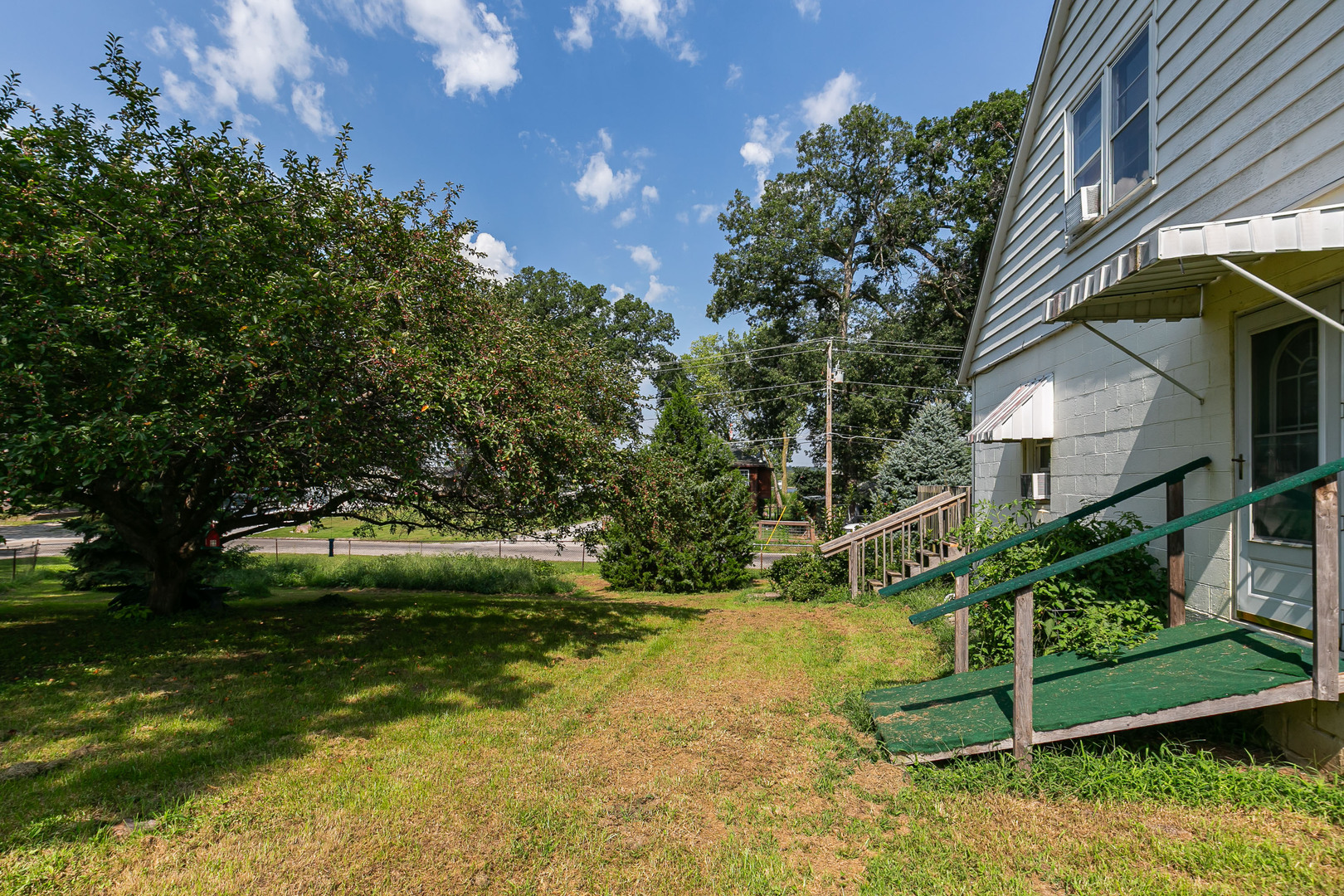 408 West Drive Property Photo 25
