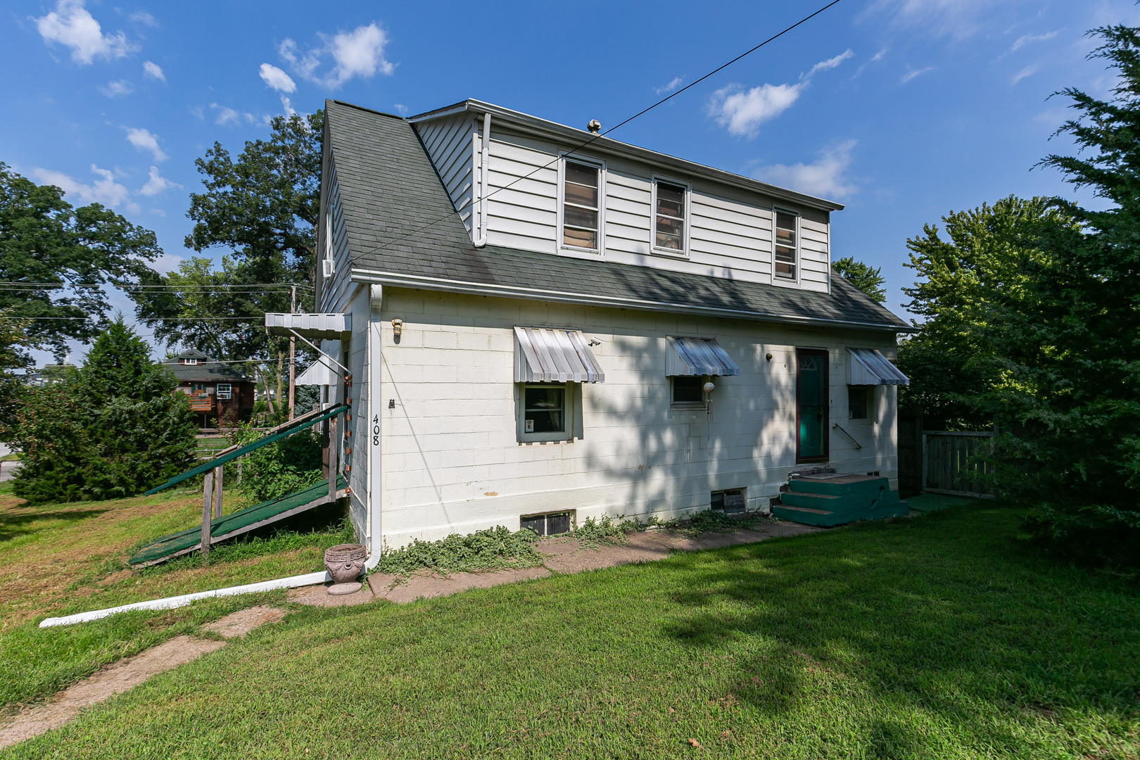 408 West Drive Property Photo 27